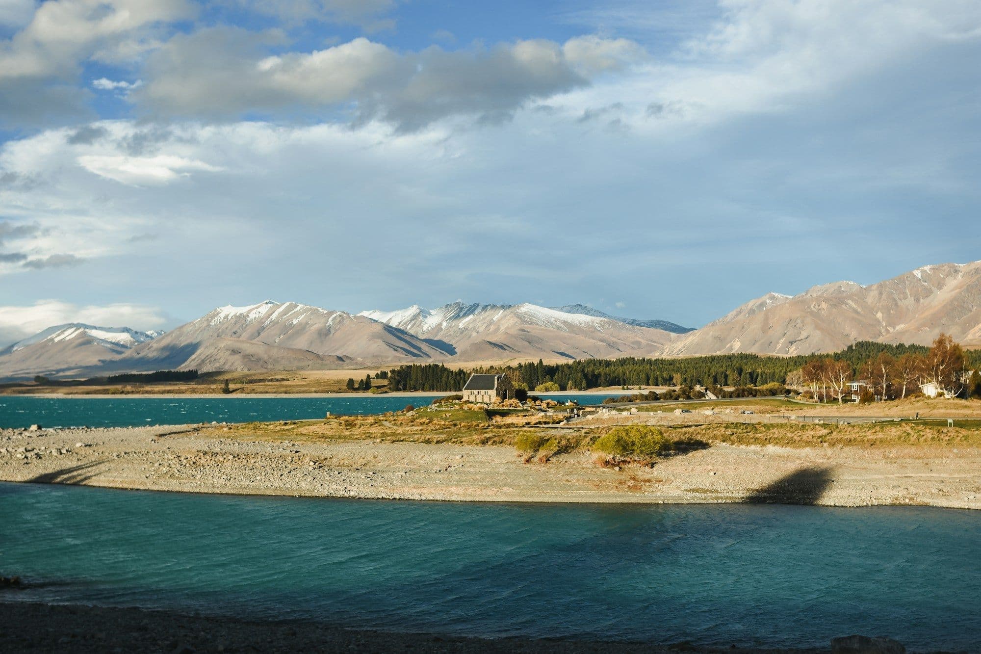 Lake Tekapo with mountains behind